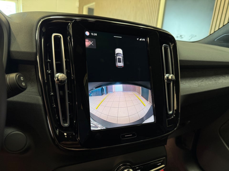 Volvo XC40 P6 ReCharge Core 5d