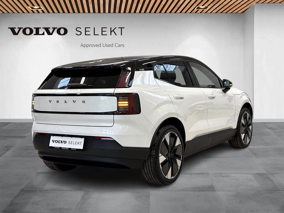 Volvo EX30 Extended Range Ultra 5d