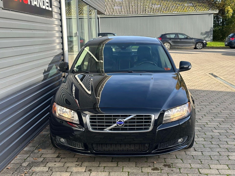 Volvo S80 2,5 T Momentum aut. 4d