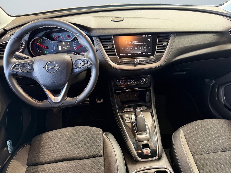 Opel Grandland X 1,6 Hybrid4 Ultimate aut. 5d