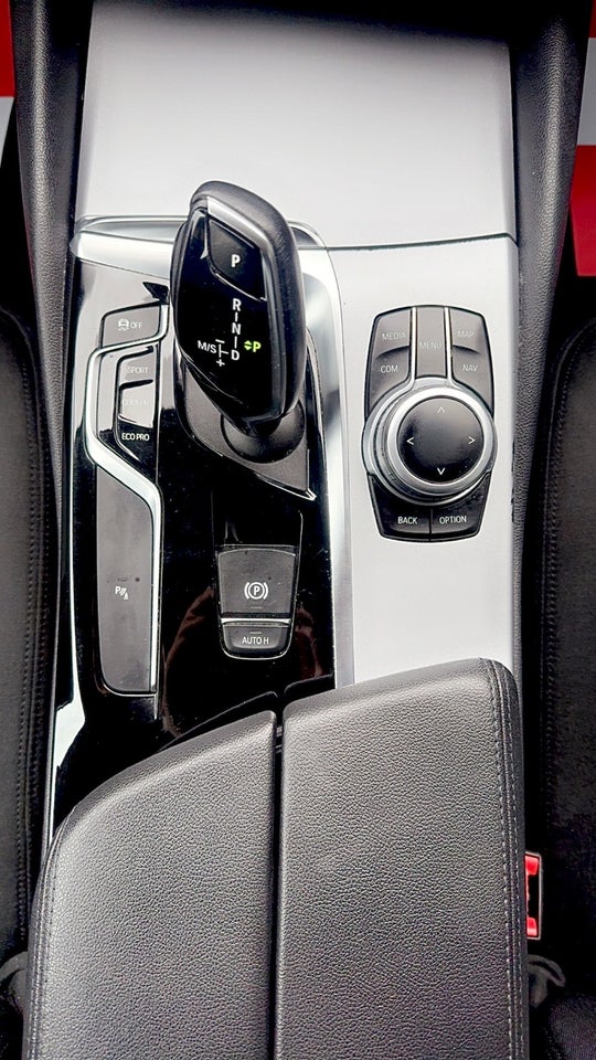 BMW 520d 2,0 Touring Connected aut. 5d