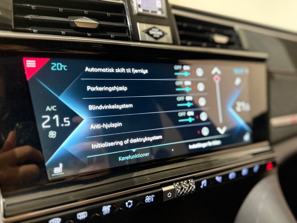 DS DS 9 1,6 E-Tense Performance Line+ EAT8 4d