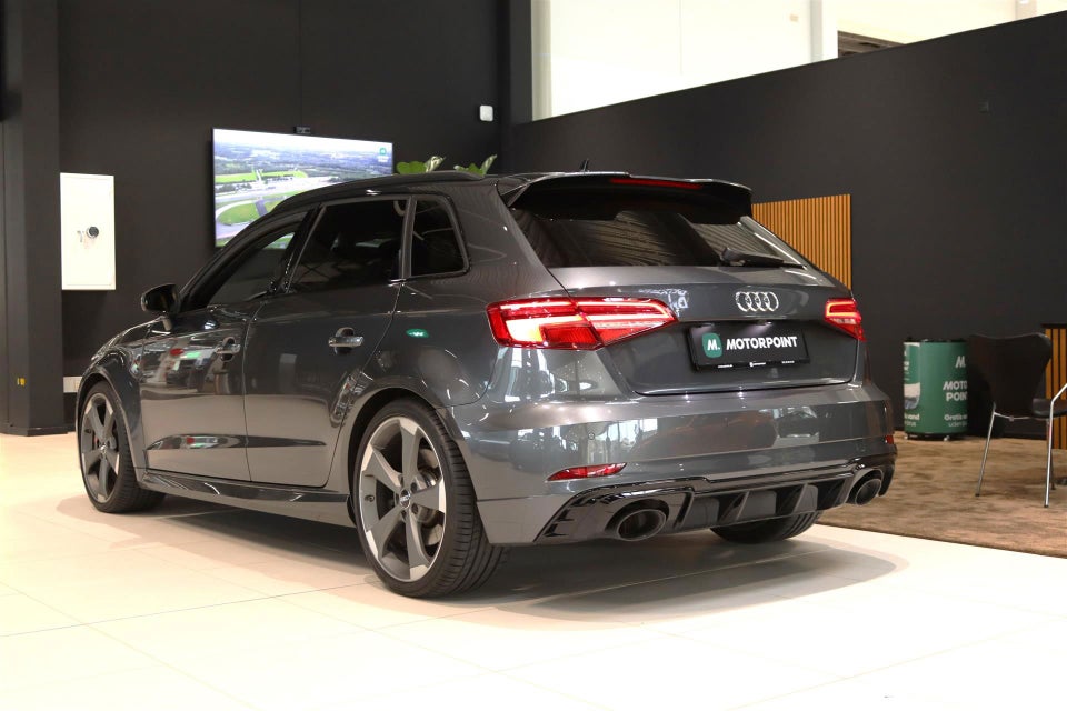 Audi RS3 2,5 TFSi Sportback quattro S-tr. 5d