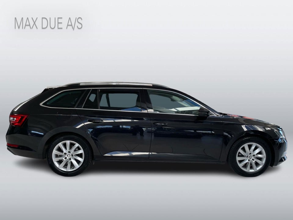 Skoda Superb 2,0 TDi 150 Style Combi DSG 5d