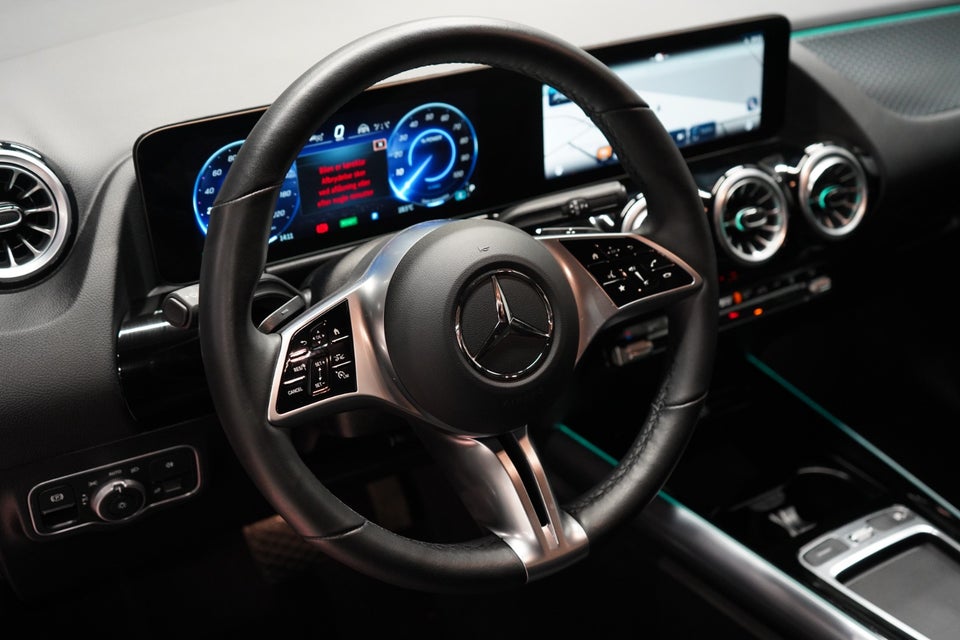 Mercedes EQA250 Progressive 5d