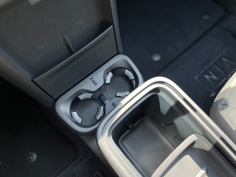 Lynk & Co 02 More 5d