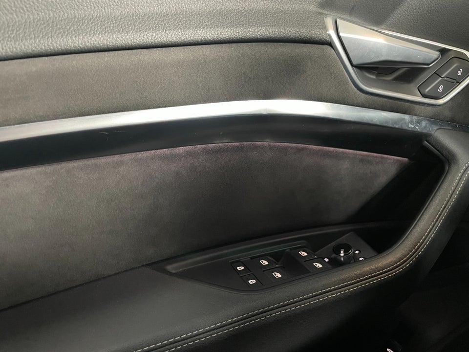 Audi e-tron 50 S-line quattro 5d