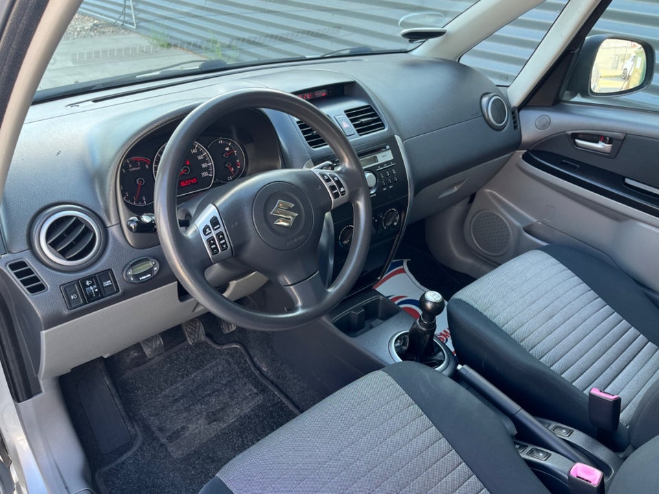 Suzuki SX4 1,6 GLS 5d