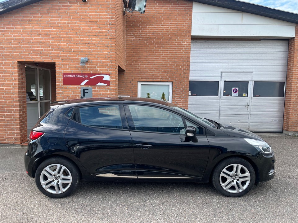 Renault Clio IV 1,5 dCi 90 Zen 5d