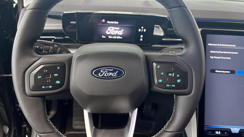 Ford Explorer 79 Premium Extended Range 5d