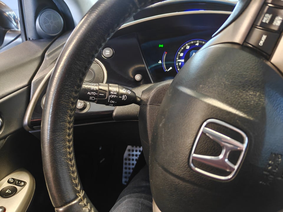 Honda Civic 1,8 Executive 5d