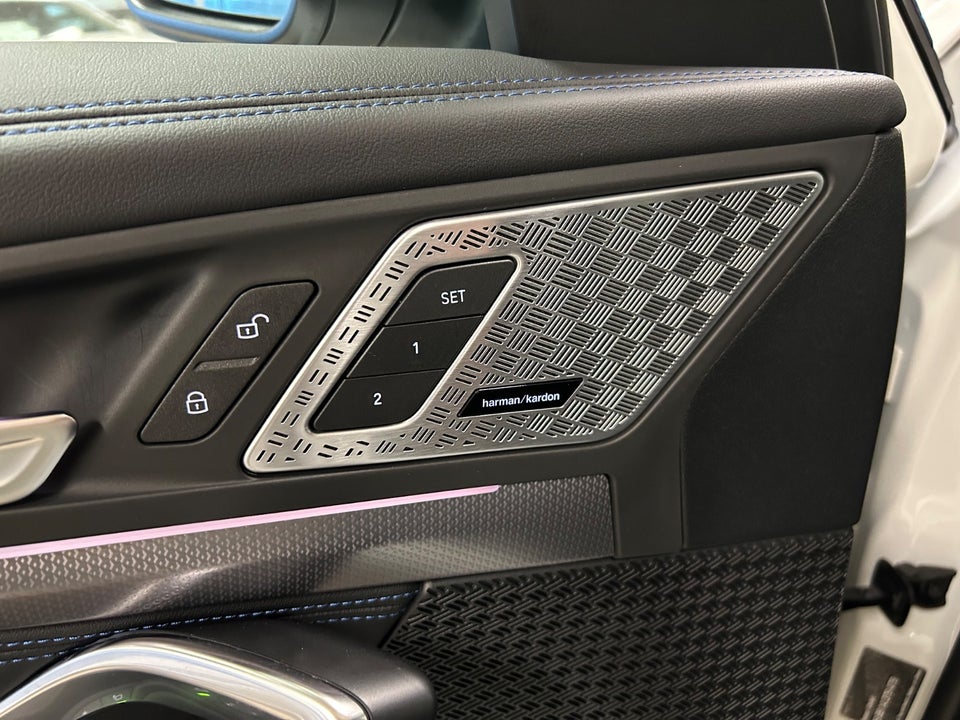 BMW iX1 xDrive30 Fully Charged 5d