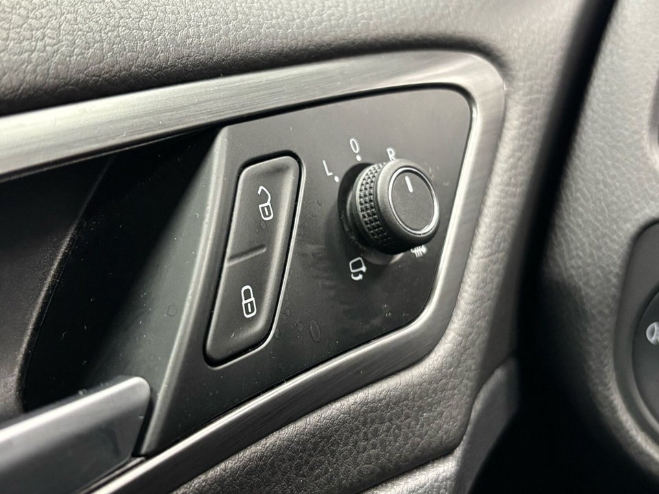 VW Golf VII 1,5 TSi 130 Comfortline Variant 5d