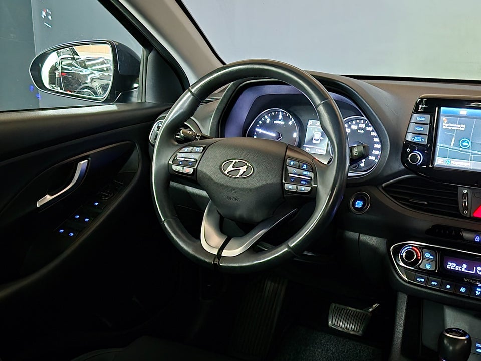 Hyundai i30 1,6 CRDi 110 Trend DCT 5d