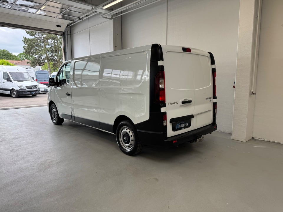Renault Trafic T29 2,0 dCi 120 L2H1