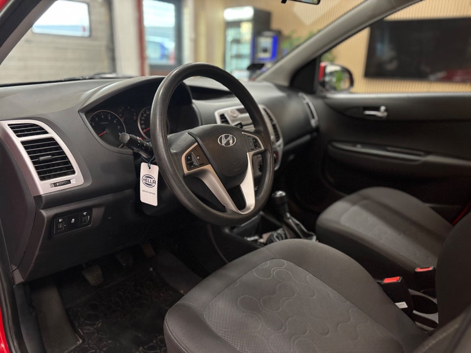 Hyundai i20 1,25 Comfort 5d
