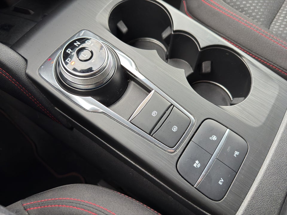 Ford Kuga 2,5 PHEV ST-Line X CVT 5d