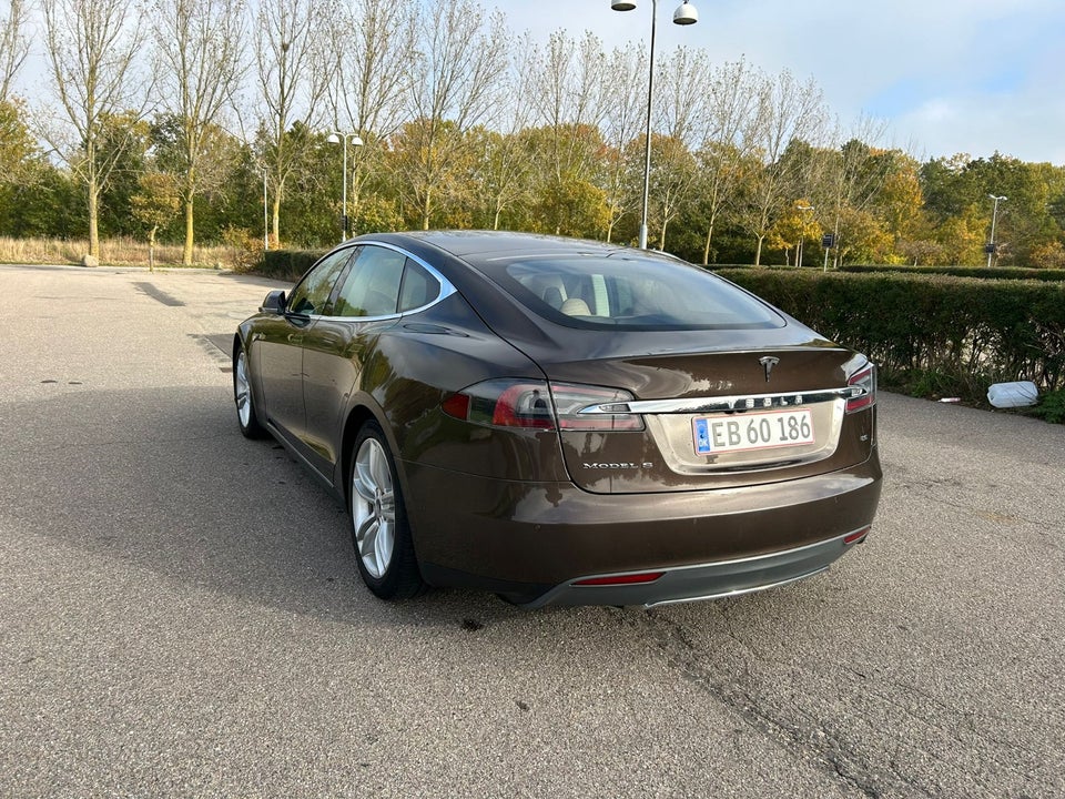 Tesla Model S 85 5d