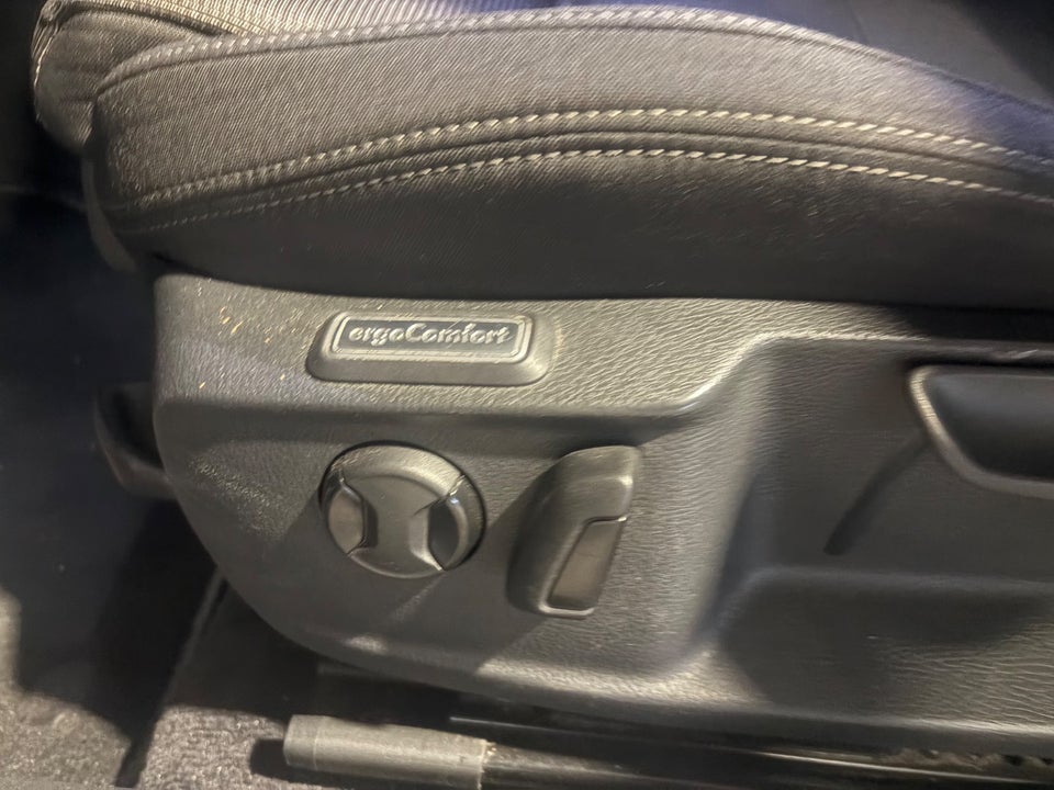 VW Passat 2,0 TDi 150 Comfortline Variant DSG 5d