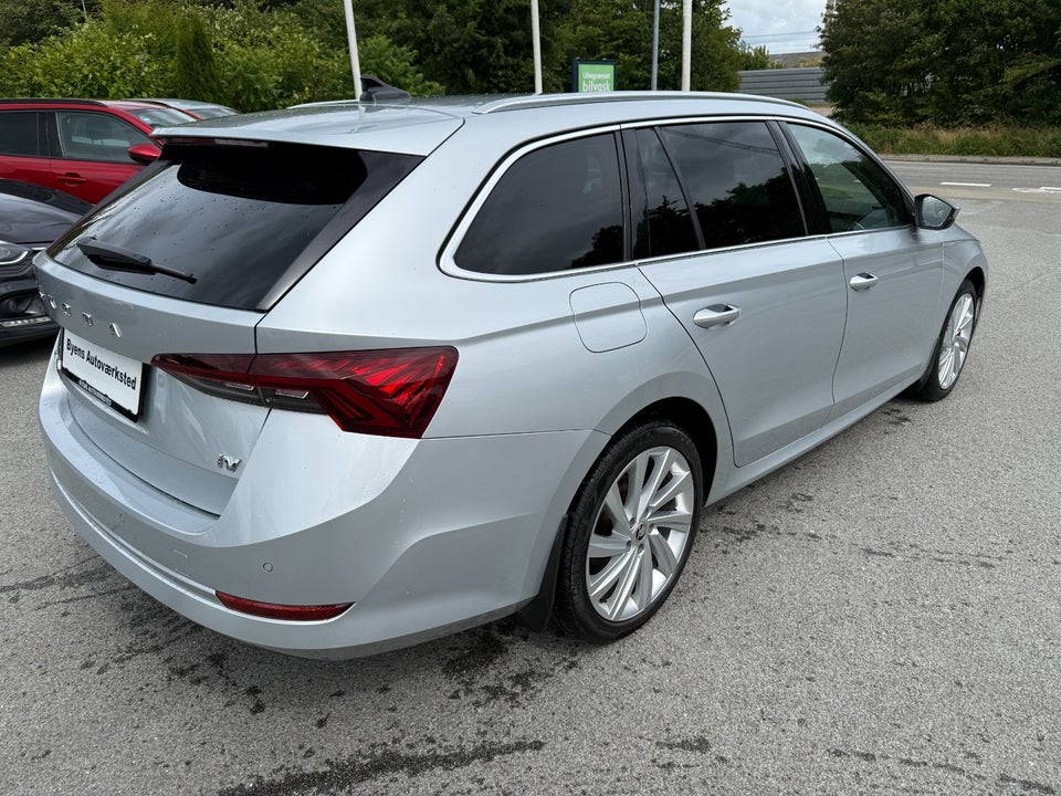 Skoda Octavia 1,4 TSi iV Plus Combi DSG 5d