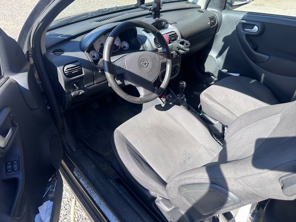 Opel Corsa 1,2 16V Comfort 3d