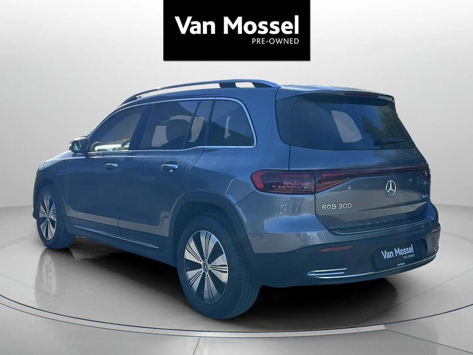 Mercedes EQB300 Progressive Advance Plus 4Matic 5d