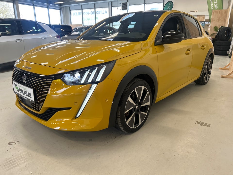 Peugeot e-208 50 GT 5d