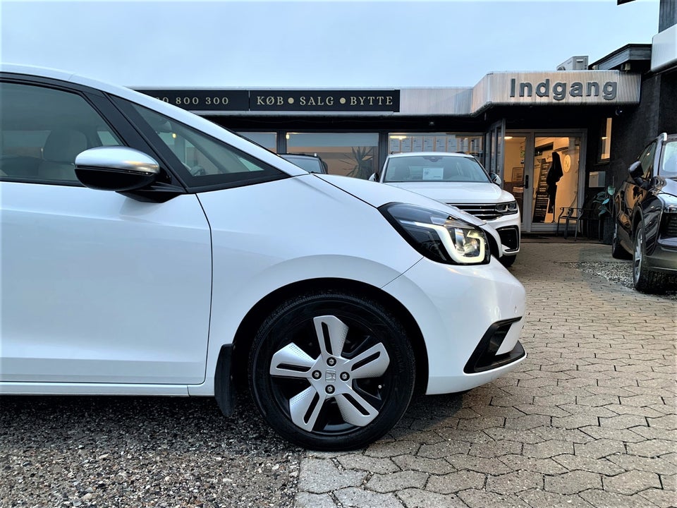 Honda Jazz 1,5 i-MMD Executive eCVT 5d