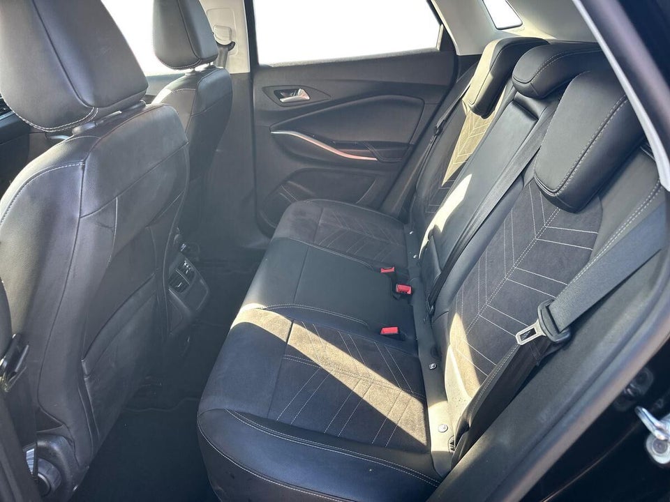 Opel Grandland 1,6 Hybrid Ultimate Sport Pack aut. 5d