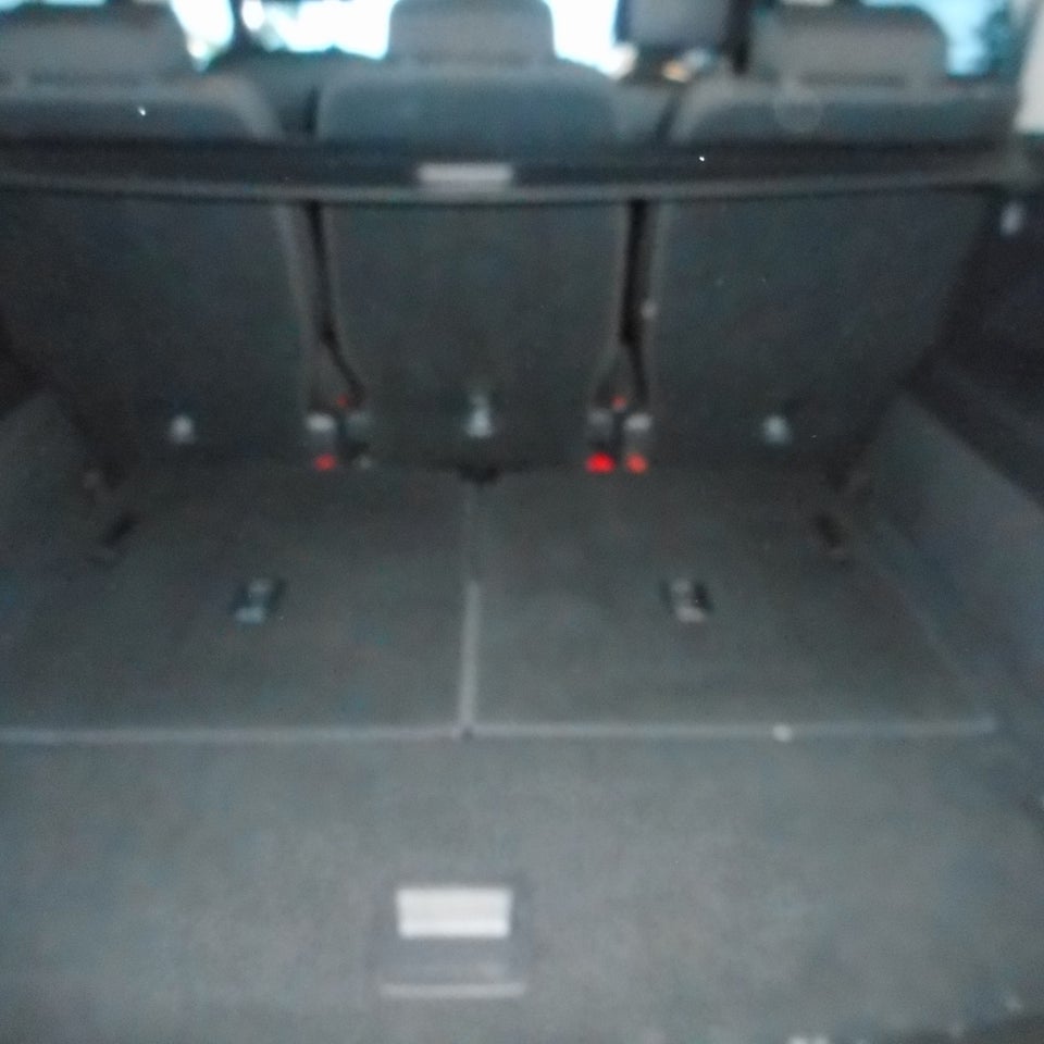 VW Touran 1,6 TDi 115 Comfortline 7prs 5d