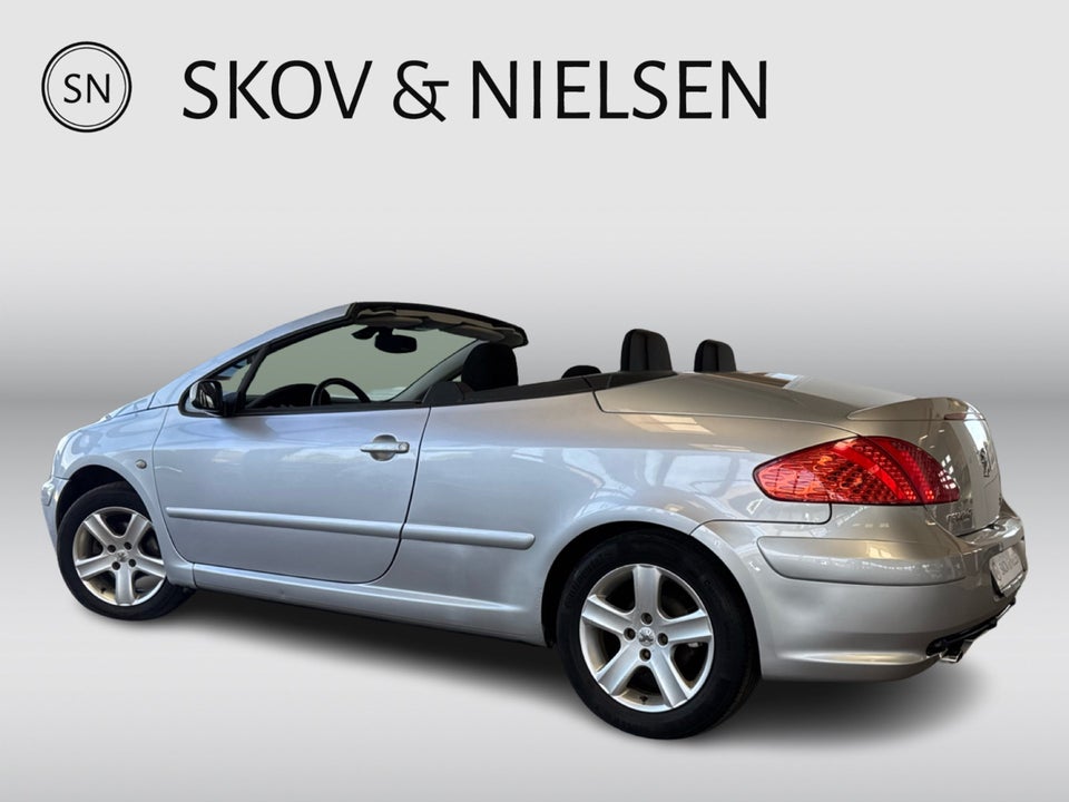 Peugeot 307 2,0 16V CC 2d