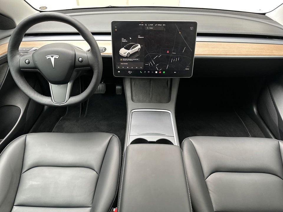 Tesla Model 3 RWD 4d