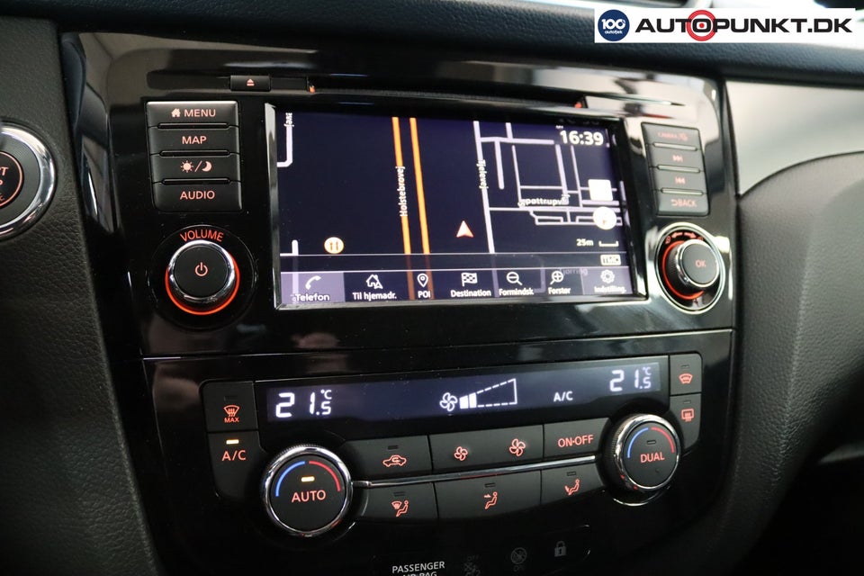 Nissan Qashqai 1,3 Dig-T 140 N-Connecta 5d