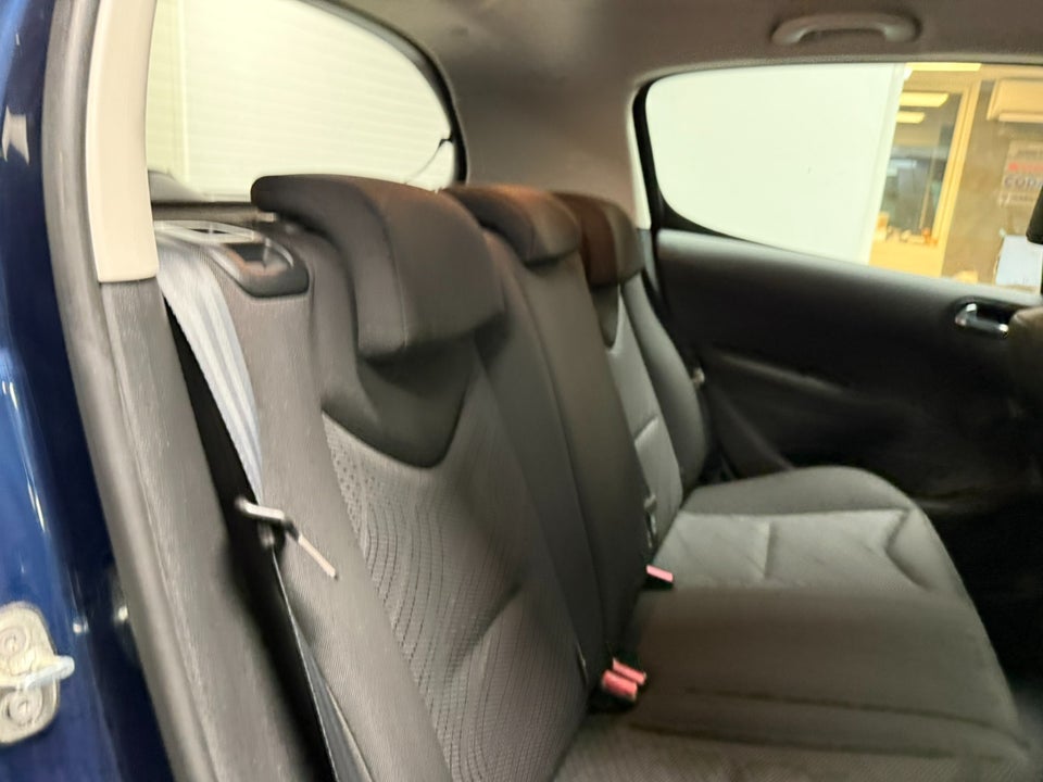 Peugeot 308 1,6 VTi Premium 5d