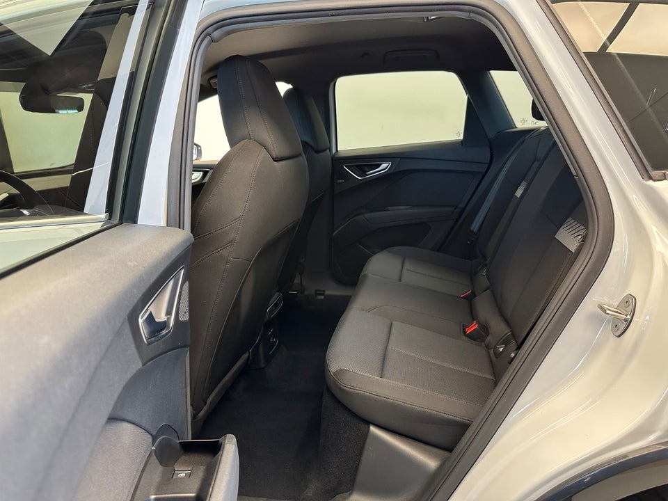 Audi Q4 e-tron 45 Progress 5d