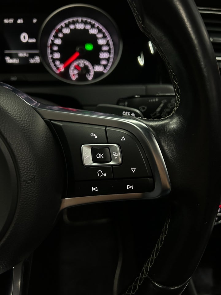 VW Golf VII 1,4 TSi 150 R-line DSG BMT 5d