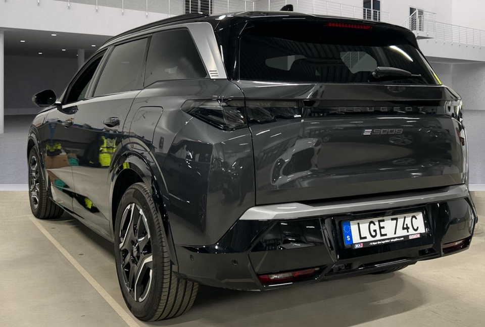 Peugeot e-5008 77 GT Pack 7prs 5d