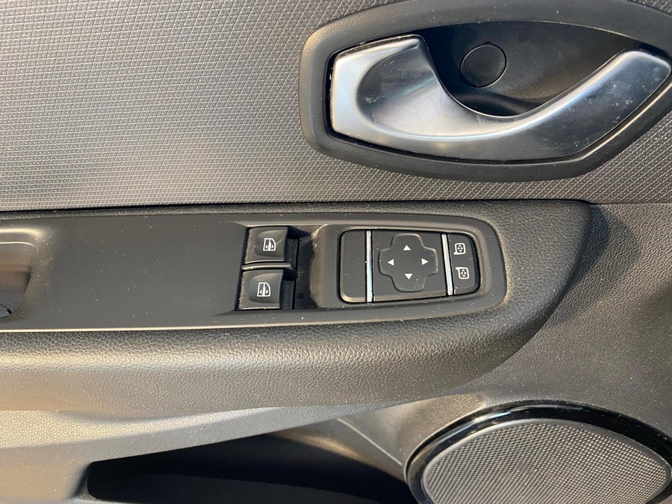 Renault Clio IV 0,9 TCe 75 Zen Sport Tourer 5d