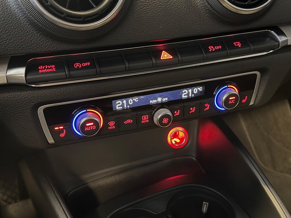 Audi A3 1,4 TFSi 140 Ambiente Cabriolet 2d