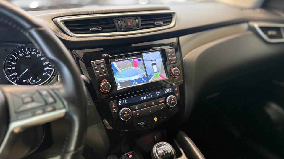Nissan Qashqai 1,2 Dig-T 115 Tekna 5d