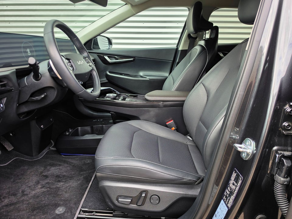 Kia EV6 77 Long Range Upgrade 5d