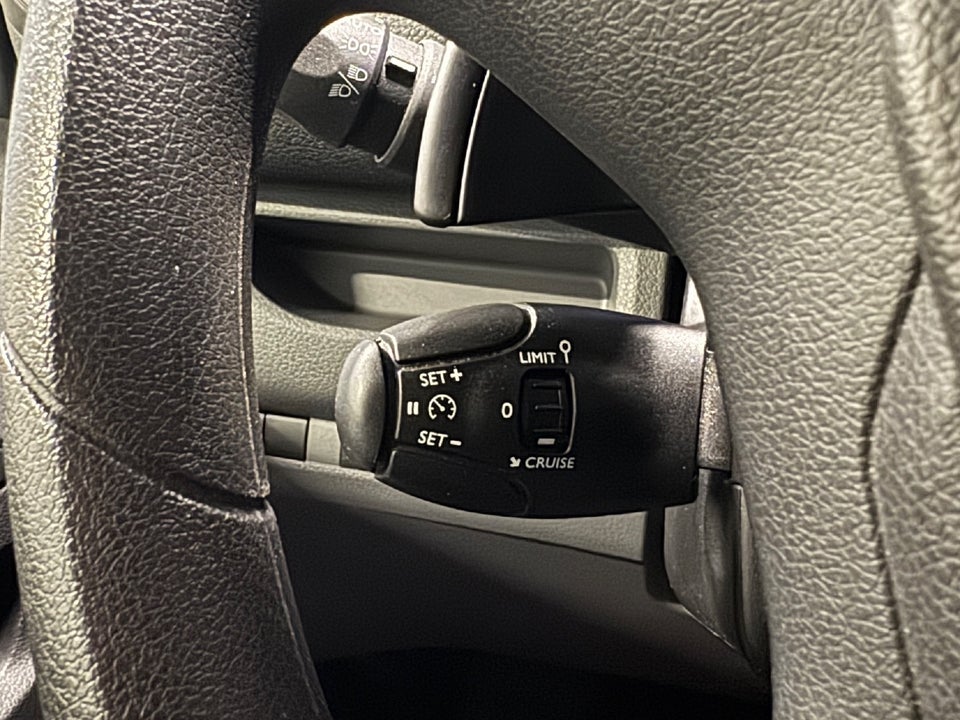 Peugeot Expert 2,0 BlueHDi 144 L3 Premium EAT8 Van