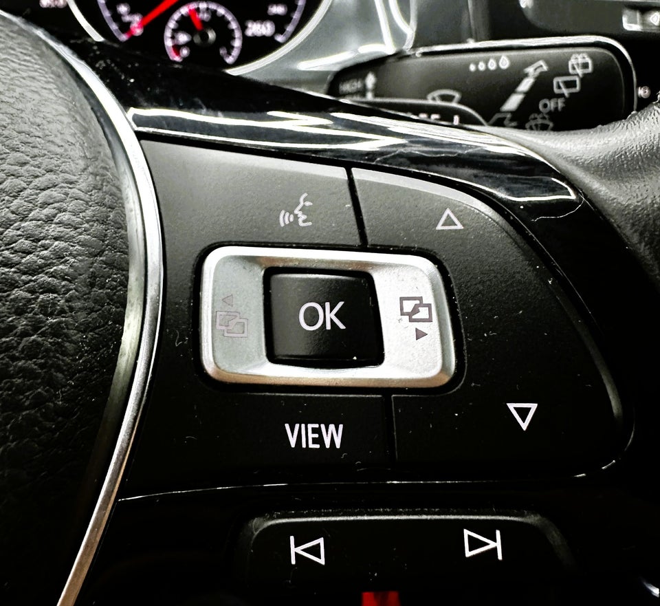 VW Golf VII 1,5 TSi 130 Comfortline DSG 5d