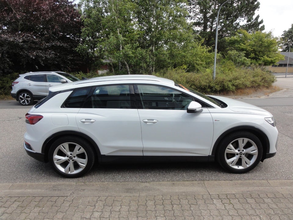 Audi Q4 e-tron 40 S-line 5d