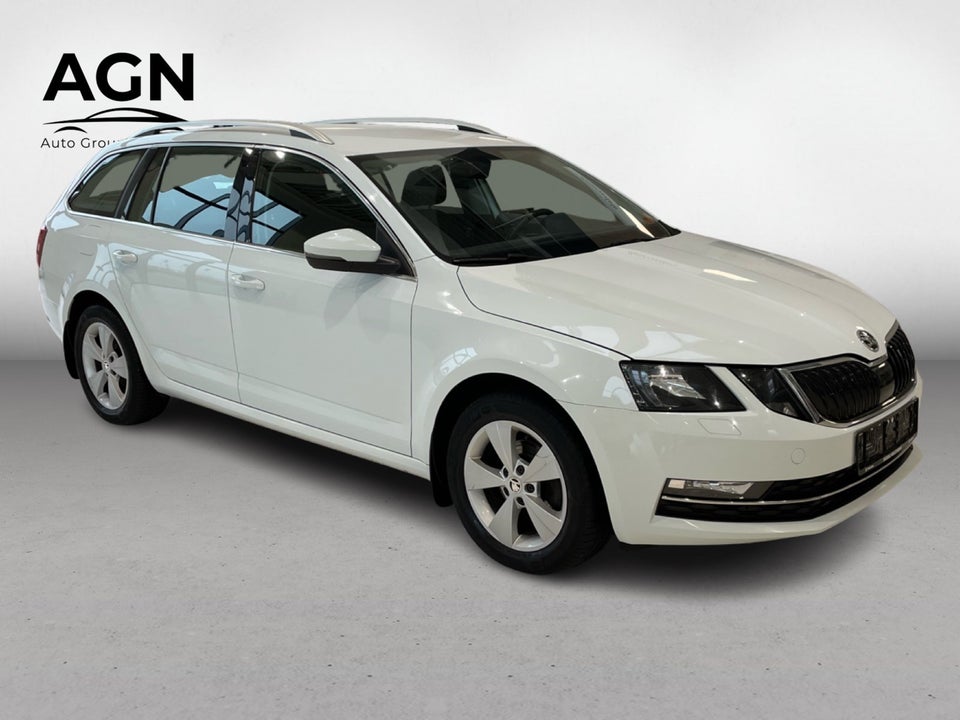 Skoda Octavia 1,6 TDi 115 Style Combi DSG 5d