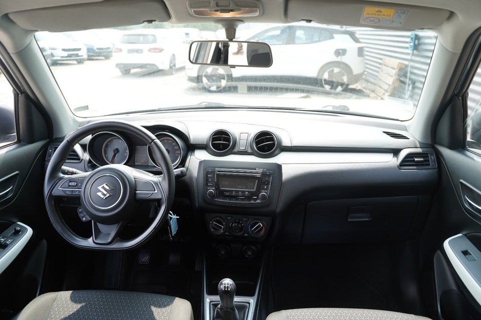 Suzuki Swift 1,2 Dualjet Club 5d