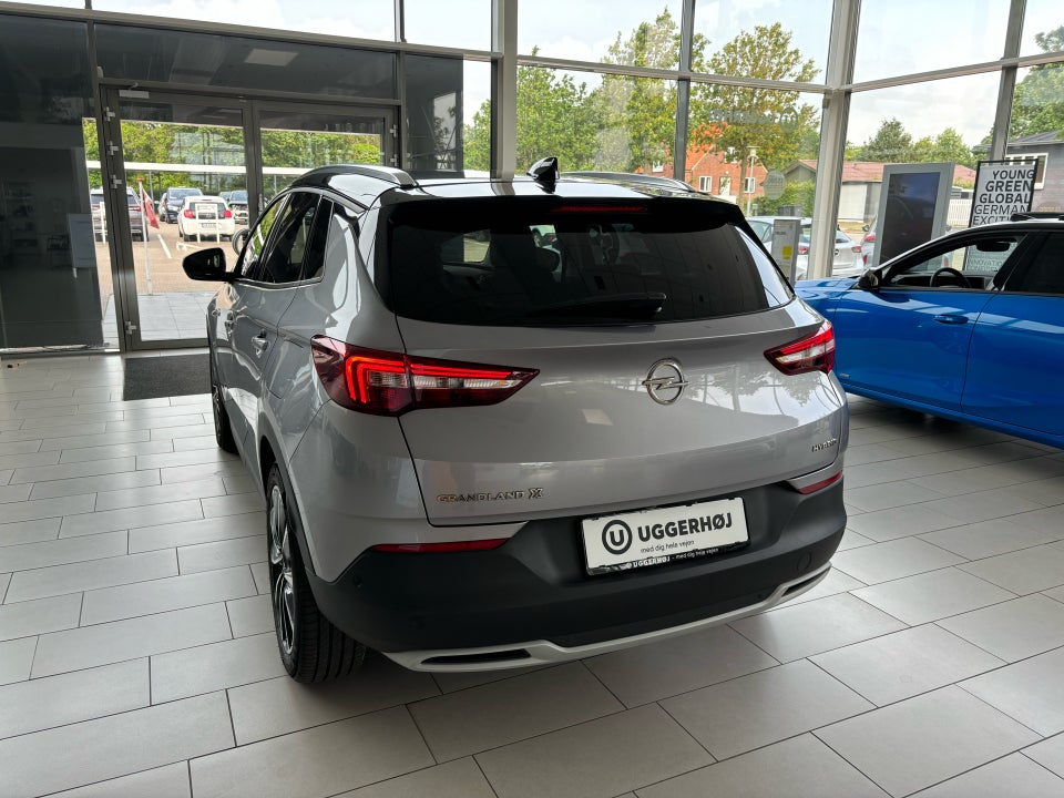 Opel Grandland X 1,6 Hybrid Ultimate aut. 5d