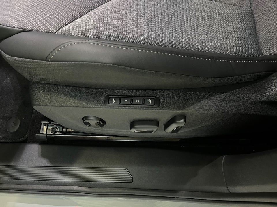 Skoda Enyaq 85 iV Premium 5d