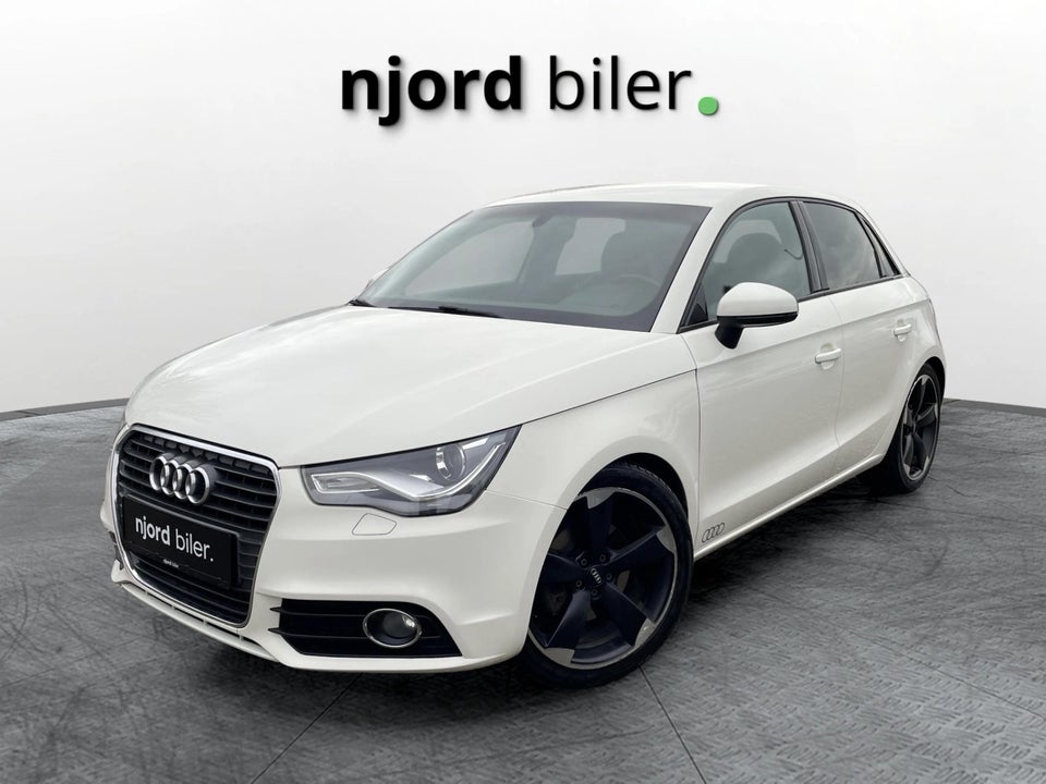 Audi A1 1,6 TDi 105 Attraction Sportback 5d