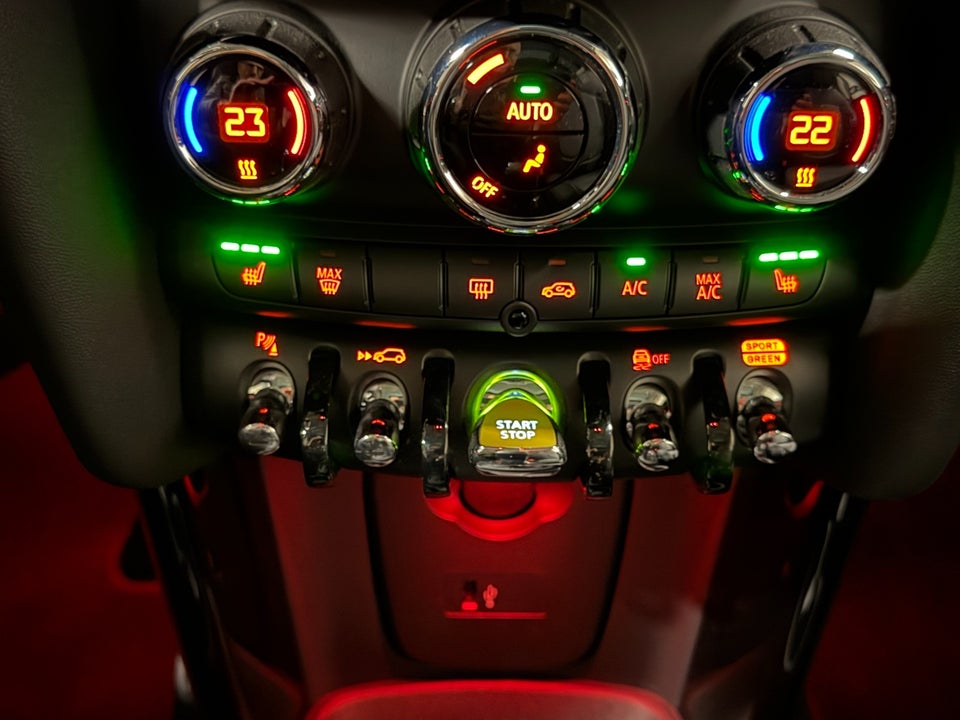 MINI Cooper SE Classic Trim 3d